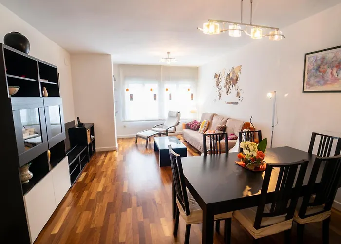 Increíble piso céntrico con parking y piscina, ideal para familias!